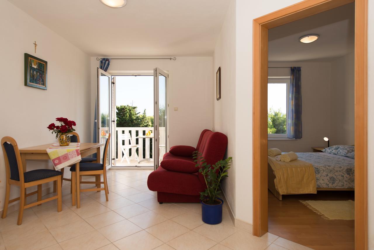 Sun House Apartments Бол Екстер'єр фото