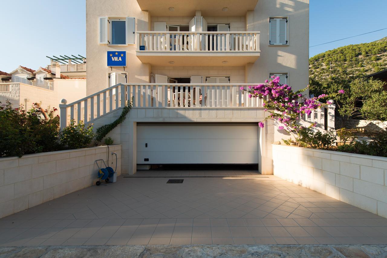 Sun House Apartments Бол Екстер'єр фото