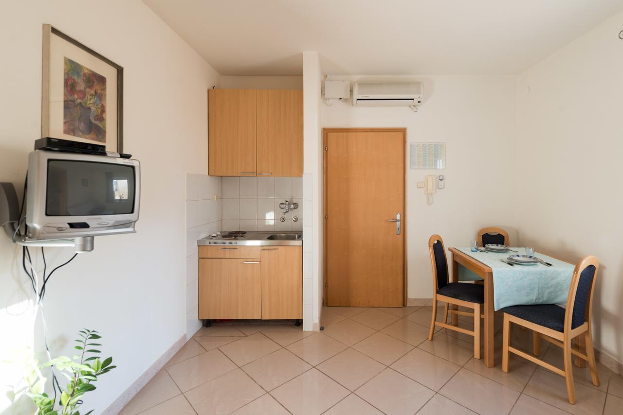 Sun House Apartments Бол Номер фото